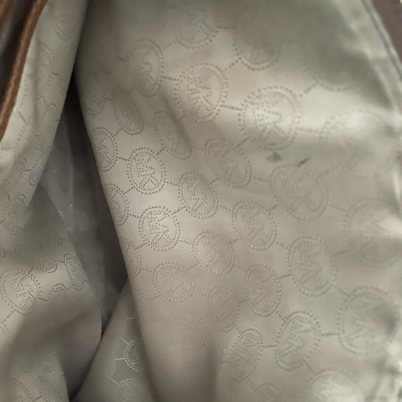 Michael Kors purse and wallet - Picture 2 of 6